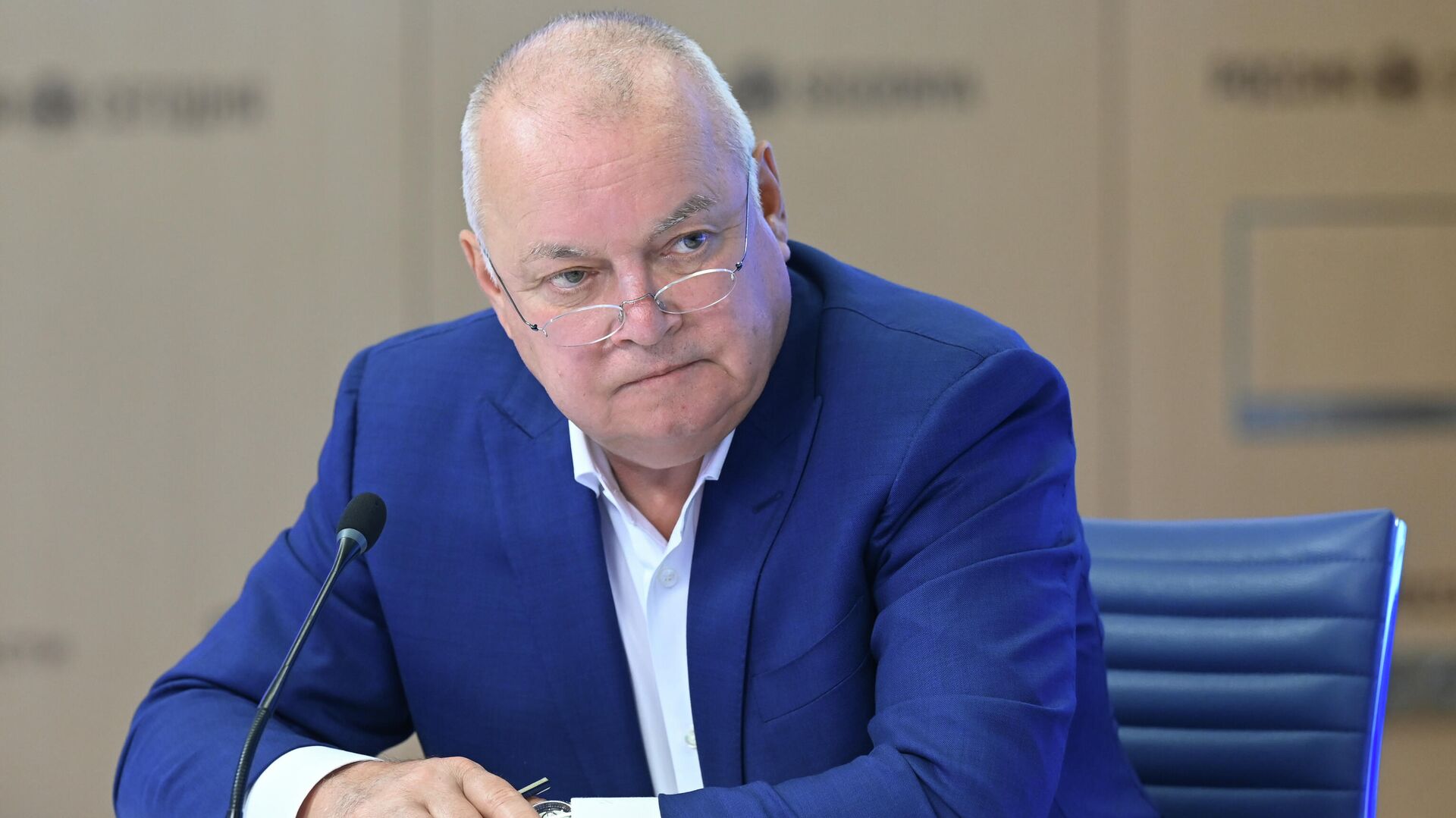 Дмитрий Киселёв: когда журналистика превращается в политику