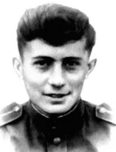 Григорий Бакланов Родители Фото – биография, семья и карьера