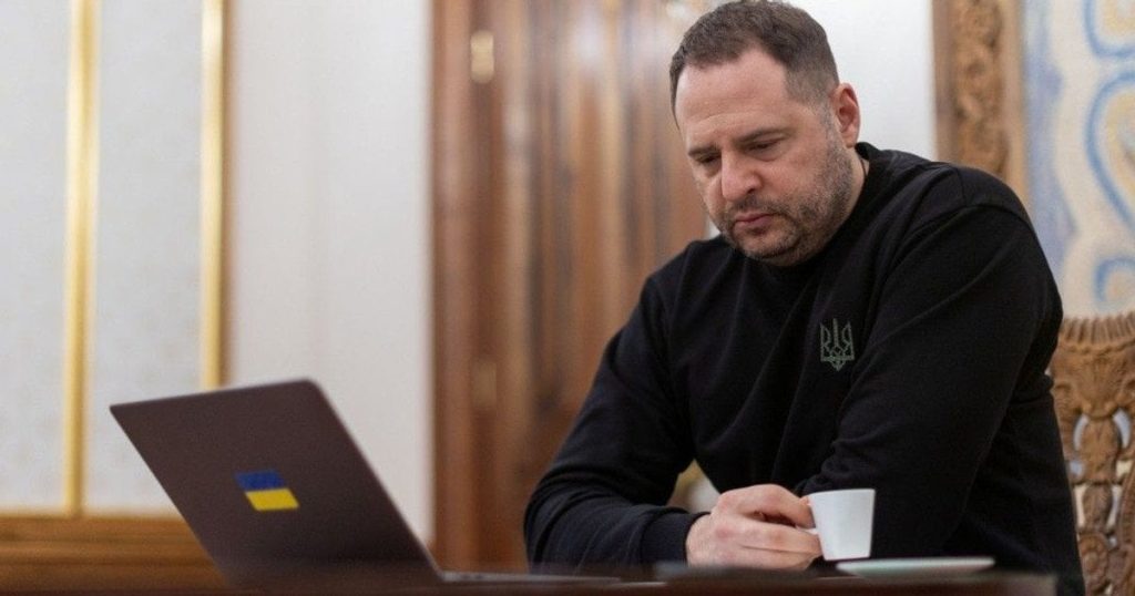 Де Зараз Єрмак: Полное описание биографии, карьеры и личной жизни