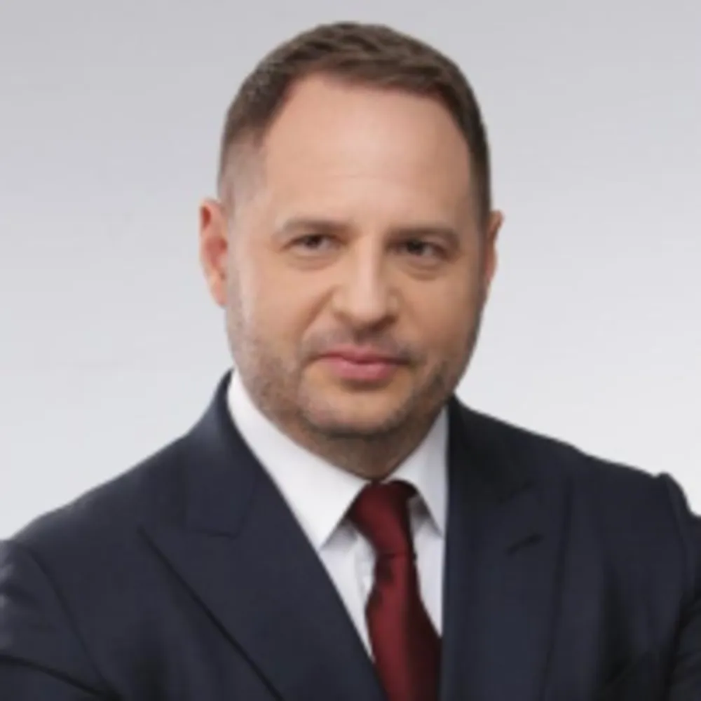 Андрій Єрмак: Національність, Кар'єра та Особисте Життя