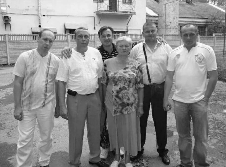 Залужний Батьки Національність: биография, семья и карьера